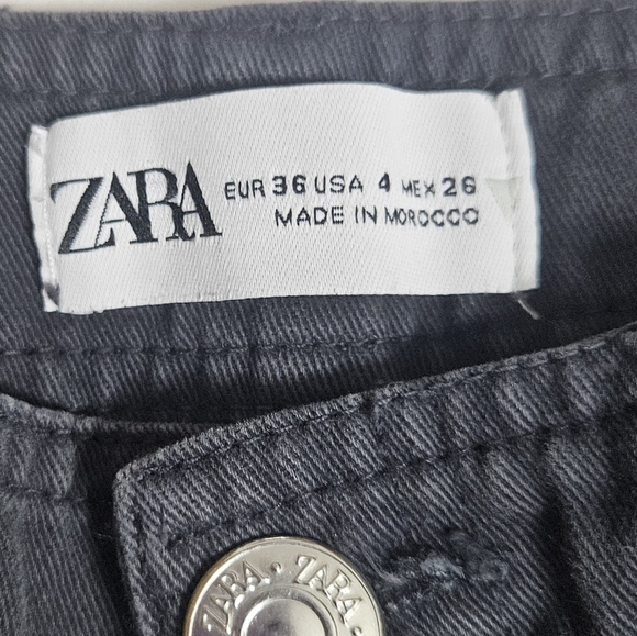 Zara Women's Cropped Cargo Pants Black Denim size 4 - Picture 5 of 8